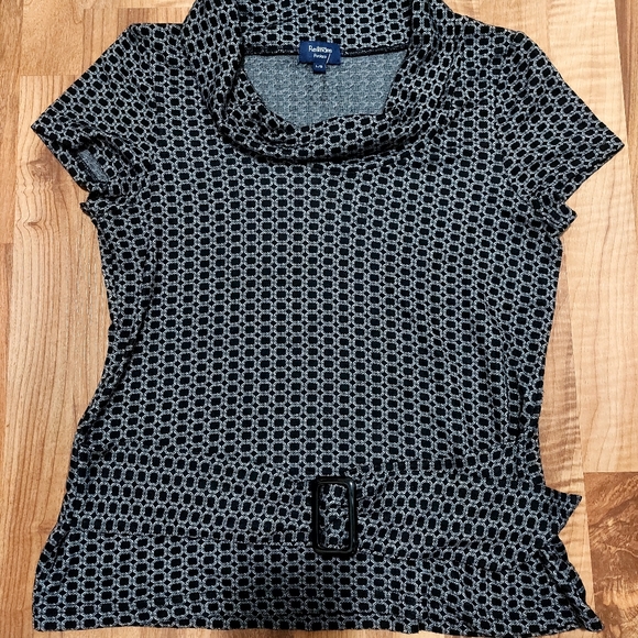 Ladies Top - Picture 4 of 5